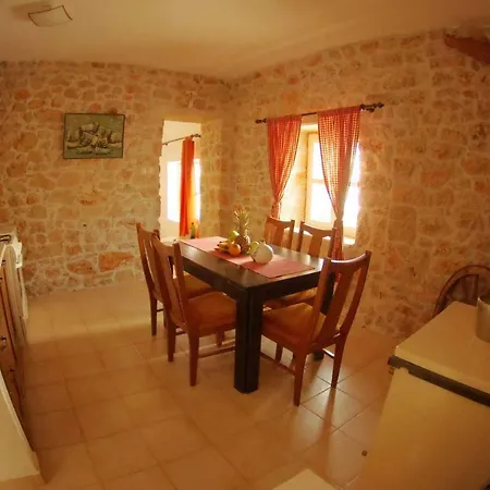 Appartement Two-bedroom In I Ražanac
